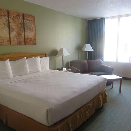 Hotel Baymont By Wyndham Fargo Exterior foto
